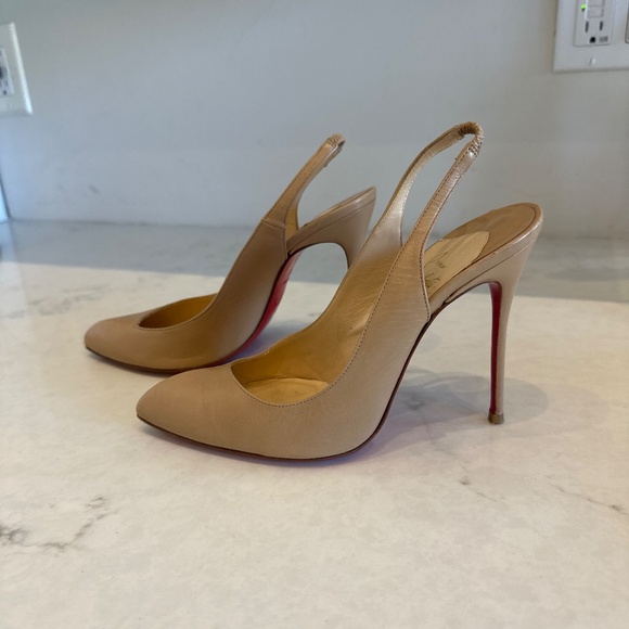 Christian Louboutin Nude Size 37 - Picture 2 of 4
